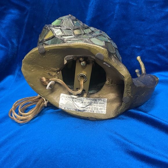 Tiffany Style Snail Lamp - Picture 9 of 9